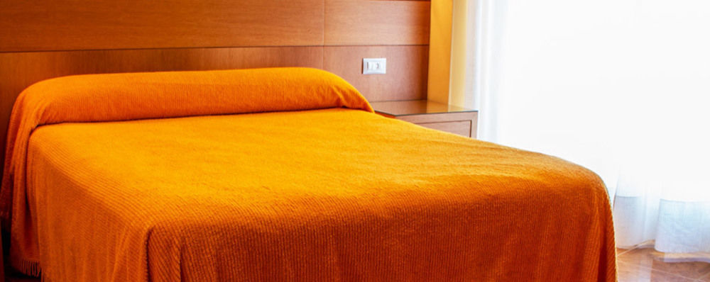 Hotel Mabu Ourense Bagian luar foto