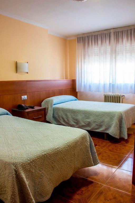 Hotel Mabu Ourense Ruang foto