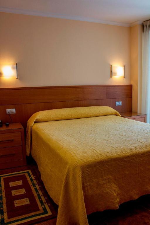 Hotel Mabu Ourense Ruang foto